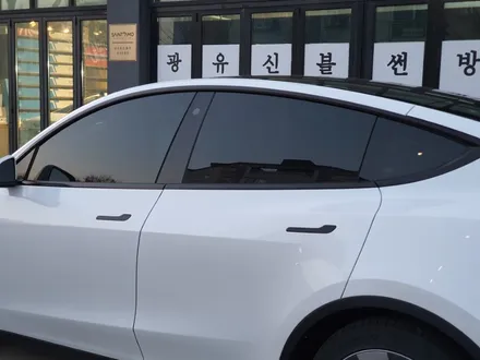 대전 모델Y RWD썬팅 /세인트아모 마스터시공점 90모터스