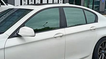 대전썬팅 BMW520D F10 세인트아모 스퍼터 반사썬팅으로 재시공하고 블랙박스 교체