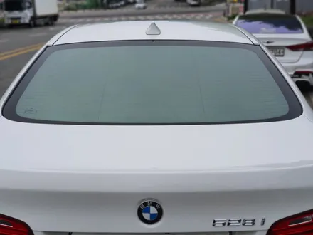 대전BMW5시리즈 썬팅재시공은  글라스틴트 반사필름 선셋으로