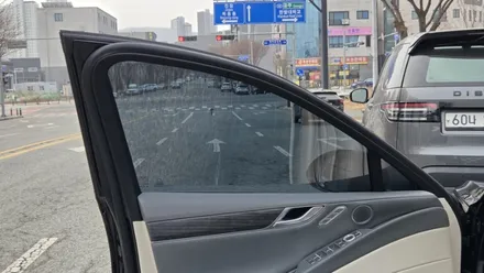 제네시스G80 비크블랙 / 글라스틴트 레이니블루 틴팅