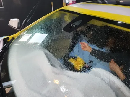 대전수입차 반사썬팅전문 구공모터스에서 세인트아모스퍼터재시공/아이패스블랙박스 장착