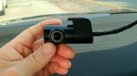 벤츠E300 W213 후면유리썬팅과 아이나비블랙박스장착