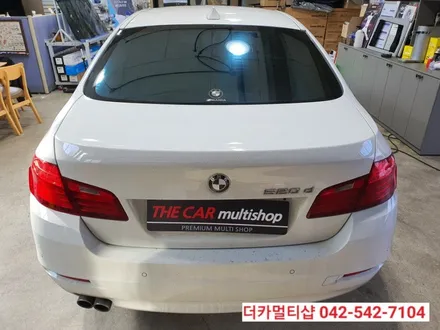 대전글라스틴트레이니블루 썬팅맛집 더카멀티샵 BMW520d(F10) 블루반사썬팅재시공