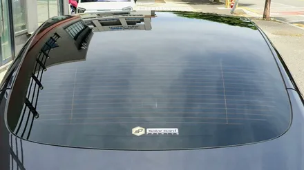 테슬라 하이랜드 스텔스그레이 썬팅은 솔라가드프리미엄 제니스IR과 티타늄 추천드립니다.
