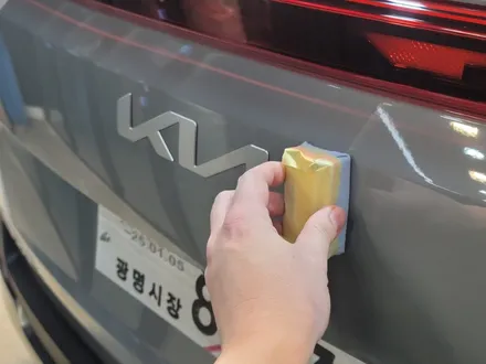 카니발 세라믹실버 신차패키지!! 옵티멈썬팅과 유리막코팅까지  전문업체에 맡기세요.