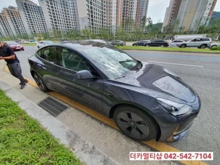 모델3리리프레쉬 미드나잇실버에 어울리는 세인트아모 아쿠아82 썬팅필름
