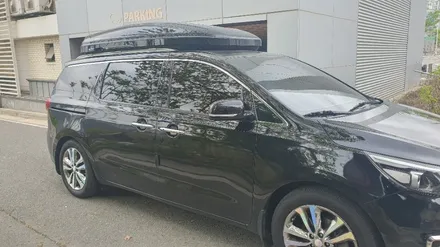 대전 올뉴카니발 썬팅재시공은 세인트아모 스퍼터 반사필름
