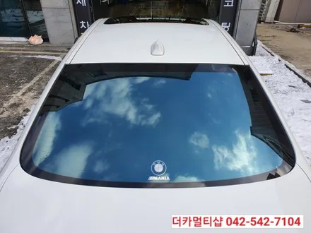 대전글라스틴트레이니블루 썬팅맛집 더카멀티샵 BMW520d(F10) 블루반사썬팅재시공