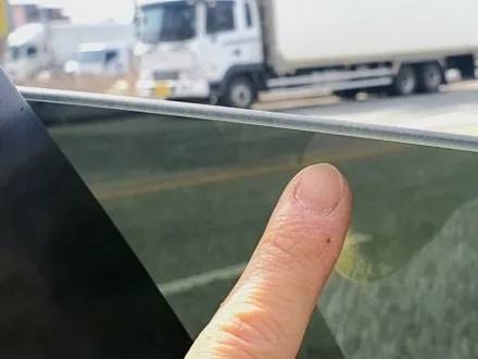 포르쉐 파나메라4S 대전90모터스에서 세인트아모 썬팅재시공과 캘리퍼도색했어요