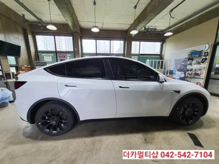 대전테슬라전문 더카멀티샵에서 모델Y신차패키지 시공하자