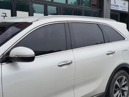 블루빛 썬팅필름을 찾으신다면 글라스틴트 레이니블루가 답이다!!