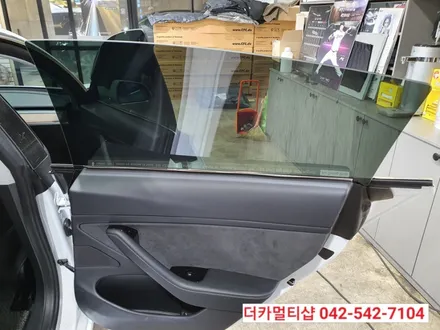 대전 테슬라 모델3썬팅 재시공 전문썬팅샵 더카멀티샵에서 세인트아모 아쿠아82 시공기