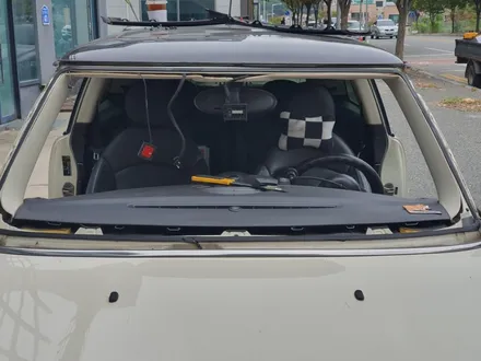 BMW미니쿠퍼 전면유리교체와 전면썬팅 한번에 해결 / 글라스틴트 레이니블루