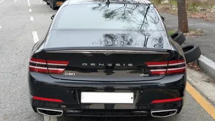 대전 글라스틴트 레이니블루 반사썬팅은 G80 비크블랙 색상에 잘 어울려요
