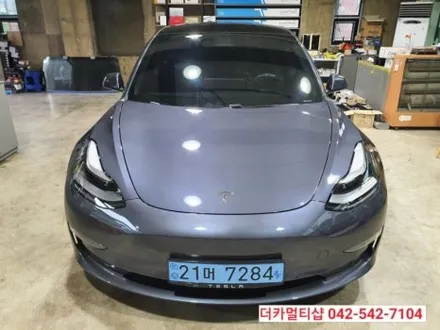 모델3리리프레쉬 미드나잇실버에 어울리는 세인트아모 아쿠아82 썬팅필름