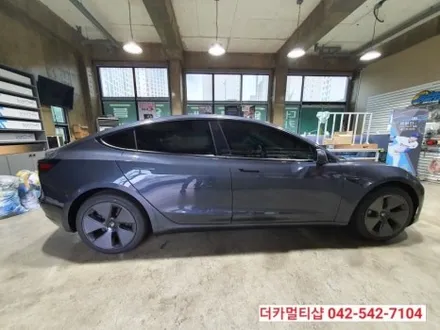 모델3리리프레쉬 미드나잇실버에 어울리는 세인트아모 아쿠아82 썬팅필름