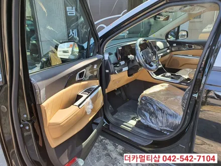 카니발KA4오로라블랙펄에 어울리는 맞춤썬팅은 글라스틴트 선셋 반사필름!!