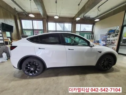 대전테슬라전문 더카멀티샵에서 모델Y신차패키지 시공하자