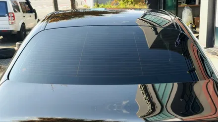 벤츠E300 W213 후면유리썬팅과 아이나비블랙박스장착