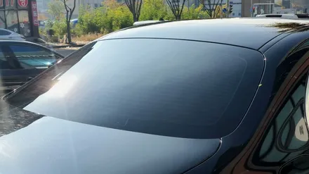 벤츠E300 W213 후면유리썬팅과 아이나비블랙박스장착