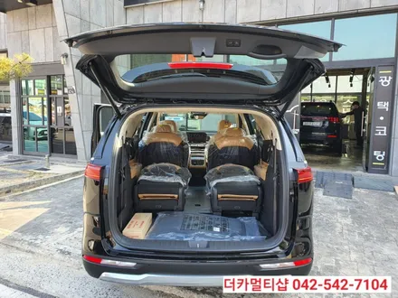 카니발KA4오로라블랙펄에 어울리는 맞춤썬팅은 글라스틴트 선셋 반사필름!!