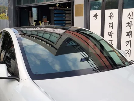 테슬라 모델Y RWD도 반사썬팅이 된다 / 세인트아모 스퍼터