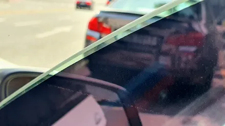 대전썬팅 BMW520D F10 세인트아모 스퍼터 반사썬팅으로 재시공하고 블랙박스 교체