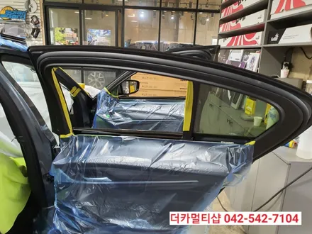 BMW530i G30 글라스틴트 레이니블루 썬팅재시공전문 대전 더카멀티샵