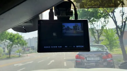 대전썬팅 BMW520D F10 세인트아모 스퍼터 반사썬팅으로 재시공하고 블랙박스 교체