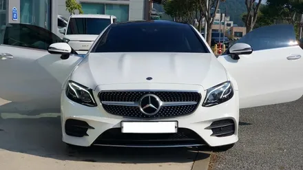 벤츠E220d쿠페(W213) 시인성 좋은 옵티멈CXT로 썬팅재시공