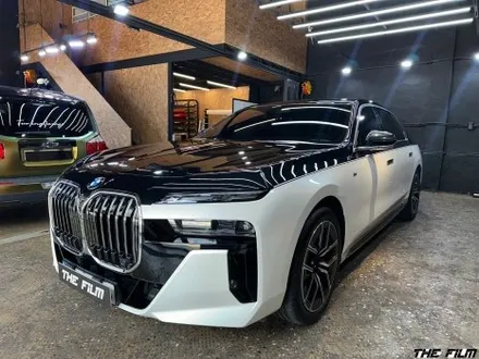 송파 랩핑, BMW 740i 투톤의 매력 발산 시간! 강력한 말끔함이 여러분들 차량에 적용될 예정. / 영등포구 당산동
