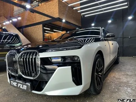 송파 랩핑, BMW 740i 투톤의 매력 발산 시간! 강력한 말끔함이 여러분들 차량에 적용될 예정. / 영등포구 당산동