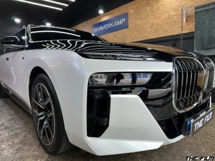 송파 랩핑, BMW 740i 투톤의 매력 발산 시간! 강력한 말끔함이 여러분들 차량에 적용될 예정. / 영등포구 당산동
