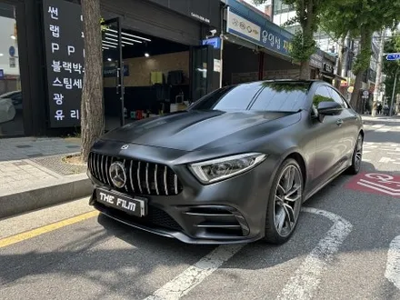 구로 랩핑, 벤츠 CLS. 짙은 어둠속에서 피어나는 강인한 자신감! 사틴 블랙 인스톨 시공. / 영등포구 당산동