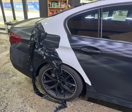 양천구 랩핑, 한없이 펼쳐지는 변신의 기술. 이번엔 단아하게! BMW G30 530i 랩핑. / 영등포구 당산동