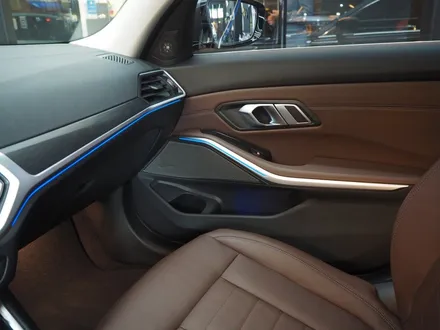 BMW 330i 미네랄그레이, 솔라가드 퀀텀이랑 잘 어울려요! / 강남 송파 서초