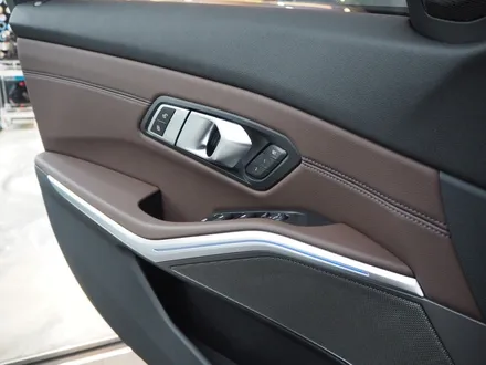 BMW 330i 미네랄그레이, 솔라가드 퀀텀이랑 잘 어울려요! / 강남 송파 서초