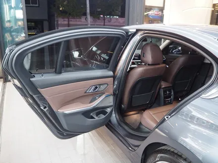 BMW 330i 미네랄그레이, 솔라가드 퀀텀이랑 잘 어울려요! / 강남 송파 서초