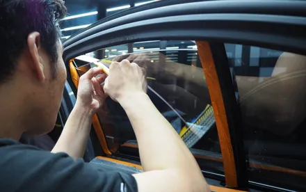BMW 330i 미네랄그레이, 솔라가드 퀀텀이랑 잘 어울려요! / 강남 송파 서초