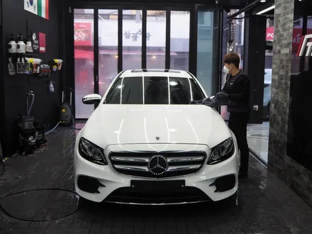 벤츠 E300 AMG Line - 글라스틴트 슈어로 했어요! / 강남구 개포동