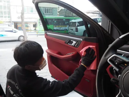 포르쉐 마칸~ 더핏카샵에서 와인잔에 정성스럽게 담아봅니다 / 강남 송파 서초