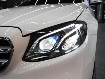 벤츠 E300 AMG Line - 글라스틴트 슈어로 했어요! / 강남구 개포동