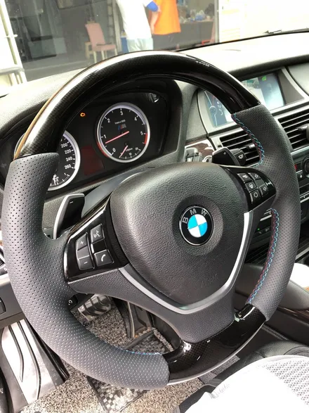 더핸들 bmw x6 e71 핸들작업/우드핸들/핸들튜닝/핸들복원/핸들가죽교체/핸들알칸타라/핸들샤무드/핸들가죽복원/디컷핸들/핸들가죽 / 남양주 별내면