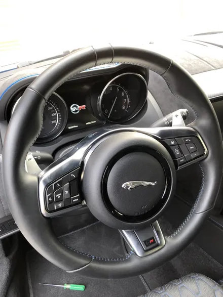 더핸들 재규어 f-type 핸들알칸타라작업 / 남양주 별내면