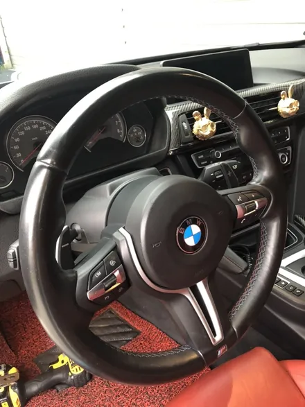 bmw m4 f82 m핸들 가죽교체 작업입니다^^ / 남양주 별내면