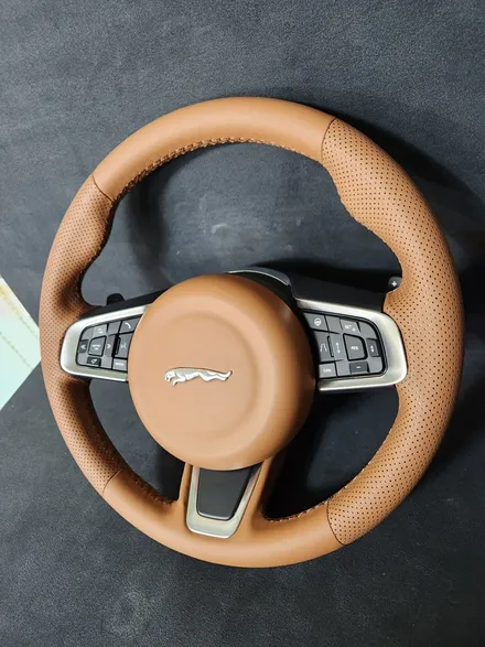 더핸들 재규어 f-pace 핸들컬러변경 가죽교체 작업 / 남양주 별내면