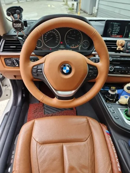 더핸들 BMW 420d xDrive F32 핸들 컬러 변경 가죽 교체 작업 / 남양주 별내면