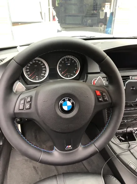 BMW e92 m3 핸들가죽교체 작업!! 핸들은 더핸들!! / 남양주 별내면