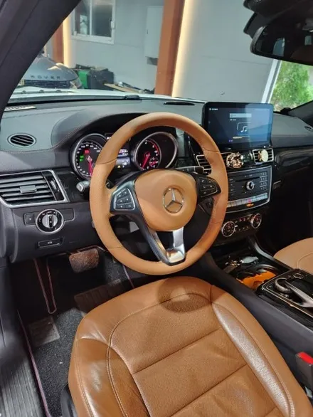 벤츠 GLS 350d 4MATIC X166 핸들컬러변경 가죽교체 작업 – 더핸들 / 남양주 별내면