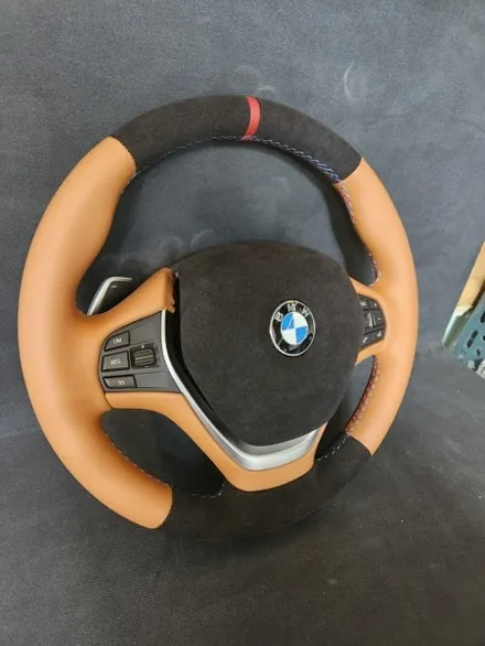[더핸들]BMW 4시리즈 F36 그란쿠페 핸들 컬러변경 & 가죽교체 작업기 (브라운 가죽 + 블랙 알칸타라, 레드 센터띠 & M 삼색 스티치) / 남양주 별내면